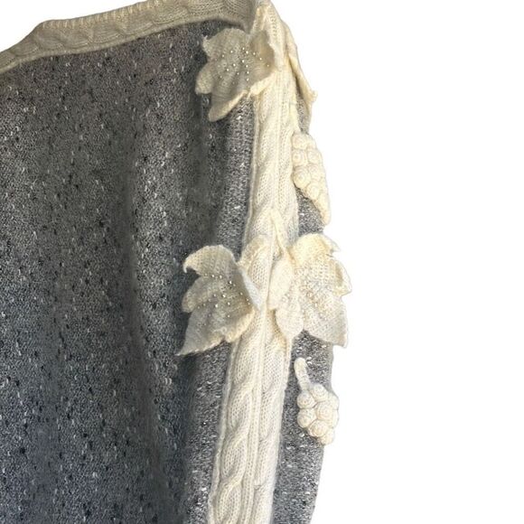 Mariea Kim Vintage Grey Cream Floral 3D Appliqué Wool Blend Sweater Small - Picture 4 of 9
